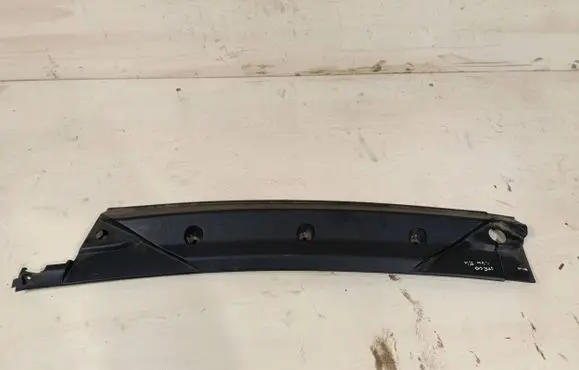 Iveco Daily 6th gen Wiper trim 5801918264