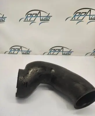 Air intake hose/pipe