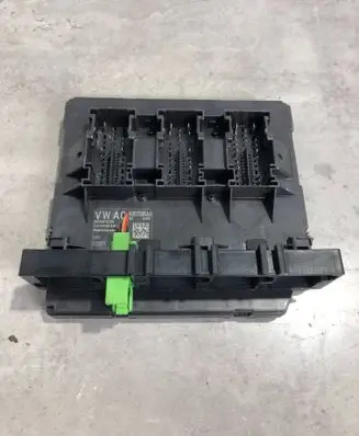 Volkswagen Caddy Comfort/convenience module 5K0937085AA