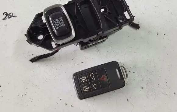 Volvo XC60 Ignition lock 28227917