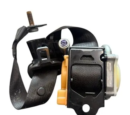 Opel Insignia B Rear seatbelt 39133021