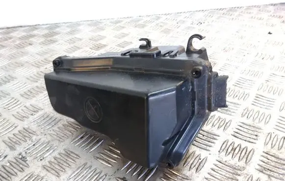 BMW 7 F01 F02 F03 F04 Fuse box cover 7555155 586509