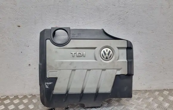 Volkswagen PASSAT B6 Engine cover (trim) 03L103925