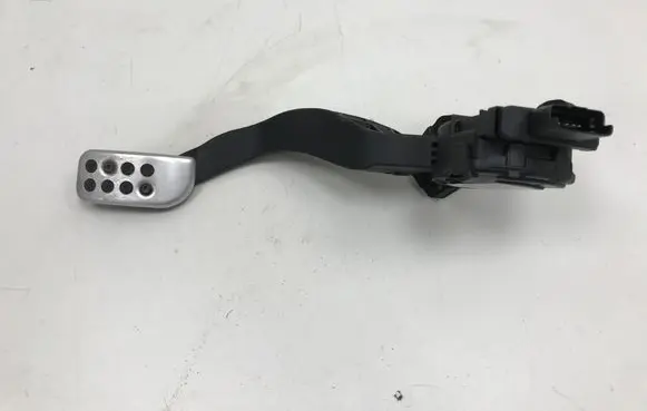 Peugeot 208 Accelerator throttle pedal 9671434180