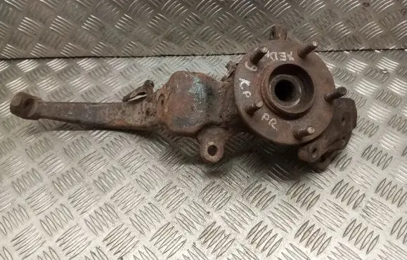 Mazda Xedos 9 Front wheel hub