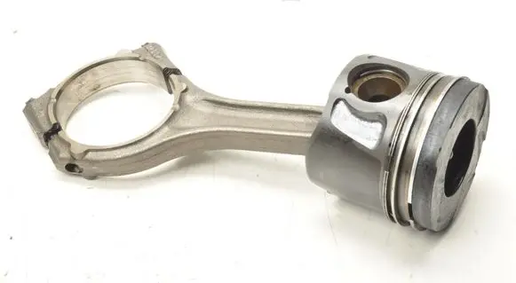 Maserati Ghibli Piston with connecting rod 2017H