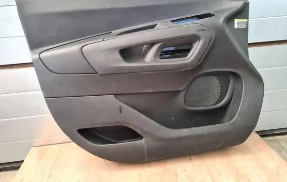 Opel Combo E Front door trim bar 9849287077
