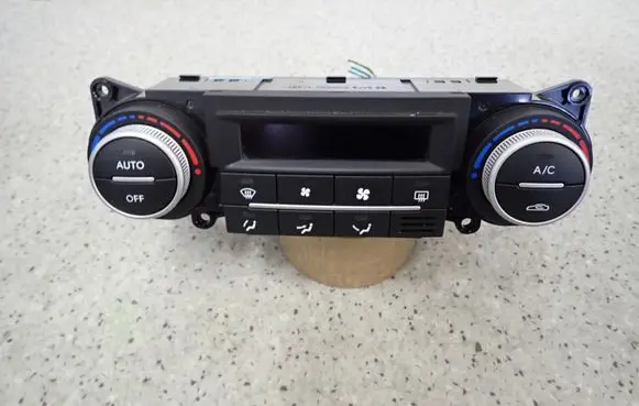 KIA Ceed Tailgate/trunk/boot open switch 972501H522