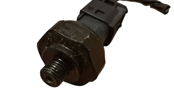 BMW 5 F10 F11 Air conditioning (A/C) pressure sensor 9141958