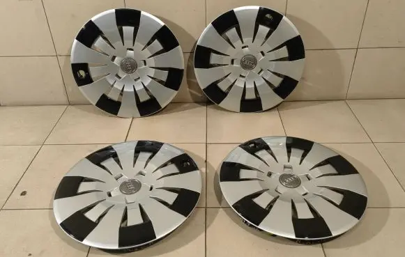 Audi A3 S3 8V R16 wheel hub/cap/trim 8V0601147B
