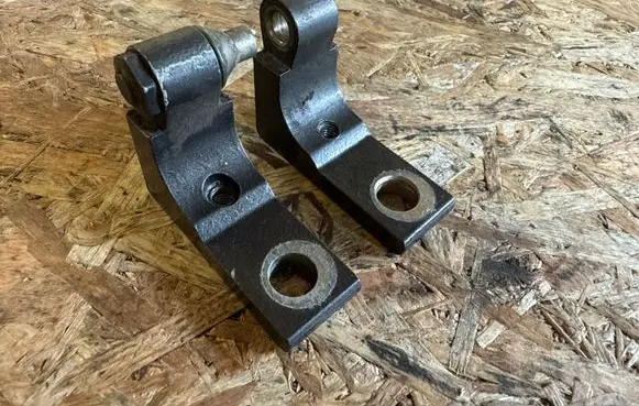 Alfa Romeo 159 Rear door upper hinge 4106