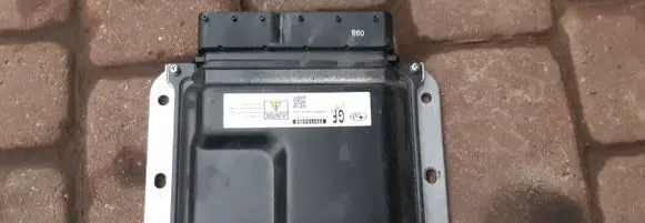 Subaru Forester SJ Engine control unit/module 275000982