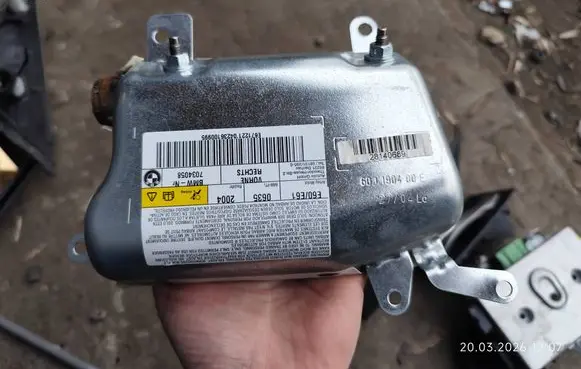 BMW 5 E60 E61 Front door airbag 7034058 F607F61
