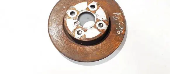 Toyota Yaris Front brake disc ventiliuojamas