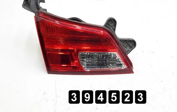 Subaru Outback Tailgate rear/tail lights 13220072