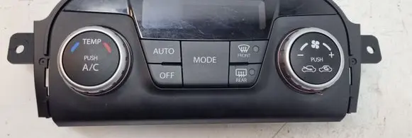 Suzuki SX4 Climate control unit 3951055L00