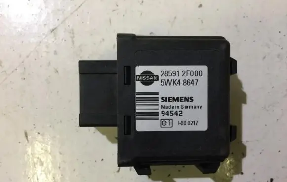 Nissan Almera N16 Immobilizer control unit/module 285912f000 5WK48647