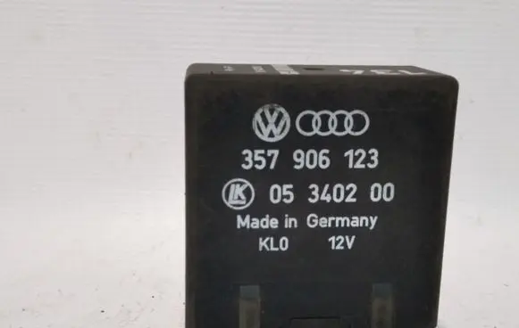 Volkswagen PASSAT B3 Other relay 357906123