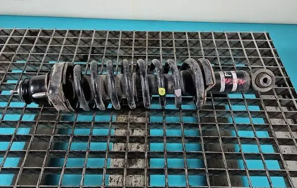 Rear shock absorber/damper
