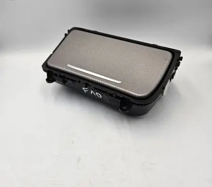 Cup holder front