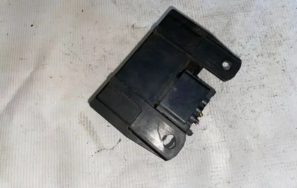 Mercedes-Benz E W210 Other relay 2104400581 A2104400581