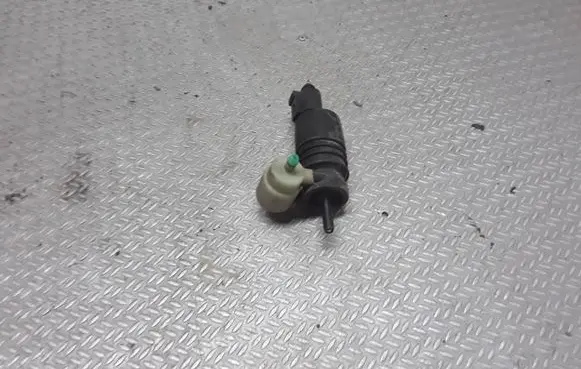 Audi A6 S6 C5 4B Windscreen/windshield washer pump