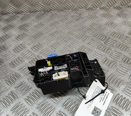 Toyota Yaris Fuse module