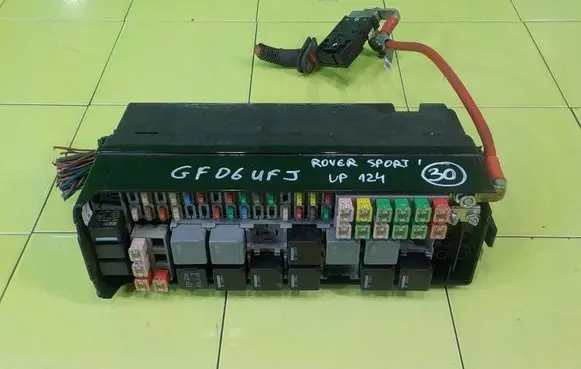 Land Rover Range Rover Sport L320 Fuse box set BEZPIECZNIKOW UP124