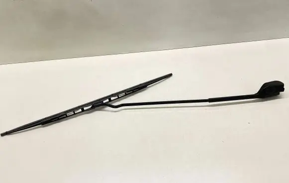 Audi 100 200 5000 C3 Front wiper blade arm 443955407B