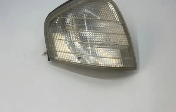 Mercedes-Benz 190 W201 Front bumper turn signal 0192083 2088261043