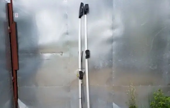 Volvo XC70 Roof bar rail