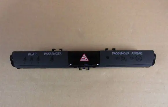 Mitsubishi ASX Hazard light switch 8002C587