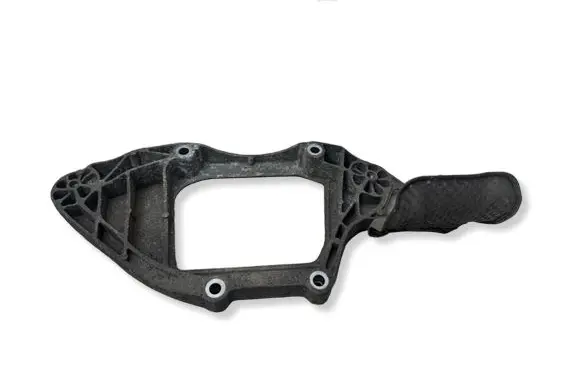 Audi Q5 SQ5 Rear differential/diff mount bracket 8K0599287G