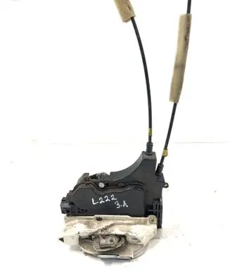 Mitsubishi Grandis Rear door lock