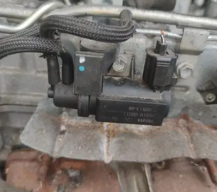 Lexus IS 220D-250-350 Turbo solenoid valve 258190r011 70051308