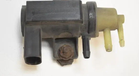 Audi A3 S3 8L Turbo solenoid valve 1K0906627A