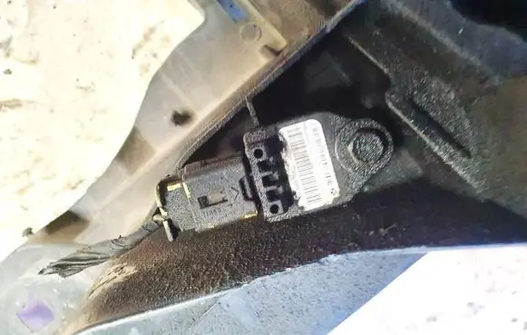 Chrysler Sebring (ST-22 - JR) Airbag deployment crash/impact sensor p04896061aa
