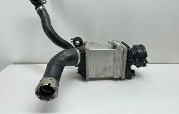 BMW 8 G15 Intercooler radiator 8660689 8482005
