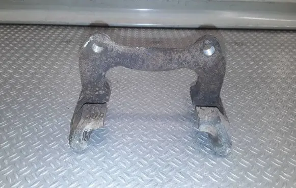 Audi A4 S4 B7 8E 8H Brake caliper pad carrier rear 