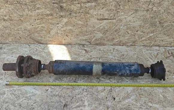 Mitsubishi Pajero Rear driveshaft/prop shaft