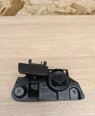 Volvo V70 Glove box handle 9184994
