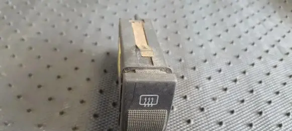 Windscreen/window heater switch
