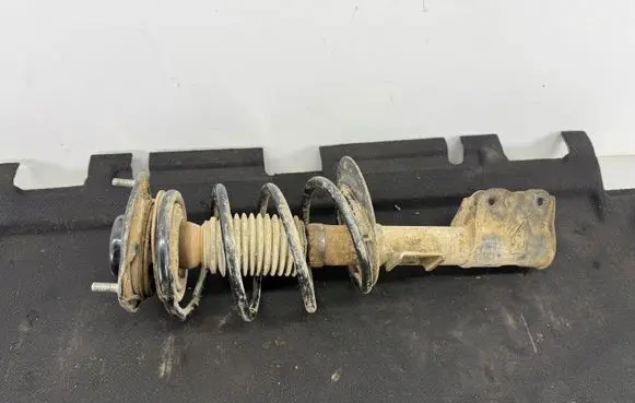 Volvo S40, V40 Front shock absorber with coil spring 