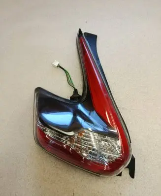 Nissan Juke I F15 Rear/tail lights L90049815 26555BV80A
