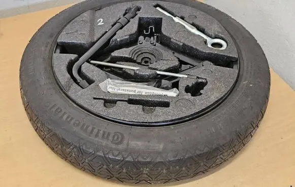 Volvo V60 R17 spare wheel 