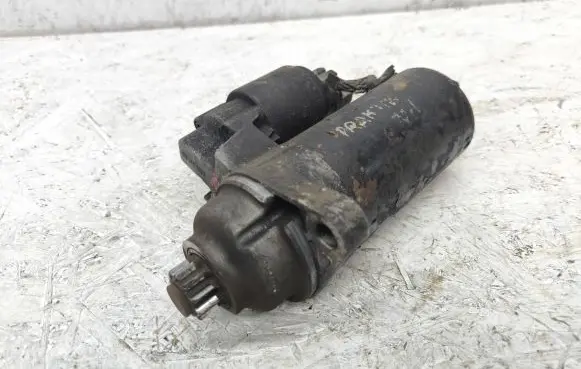 Volkswagen Polo IV 9N3 Starter motor