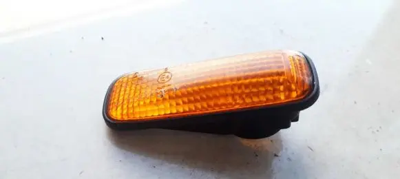 Honda Legend III KA9 Front fender indicator light 6R01391