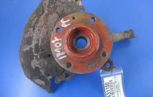 Volkswagen PASSAT B3 Front wheel hub spindle knuckle