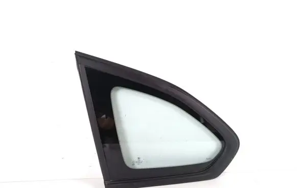BMW X1 F48 F49 Rear side window 7349647