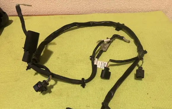 Audi A1 Positive cable (battery) 2Q0971228AN 2Q0971349MF
